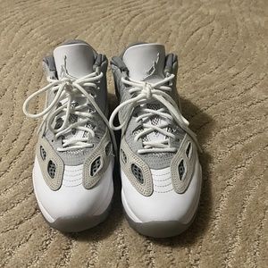 Air Jordan 11 Retro Low IE